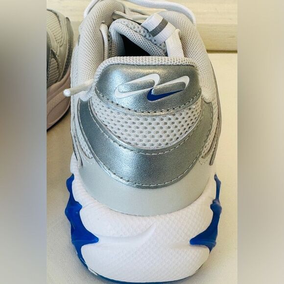 Women’s Nike Zoom Air Fire sneakers size 7 new - Picture 12 of 15